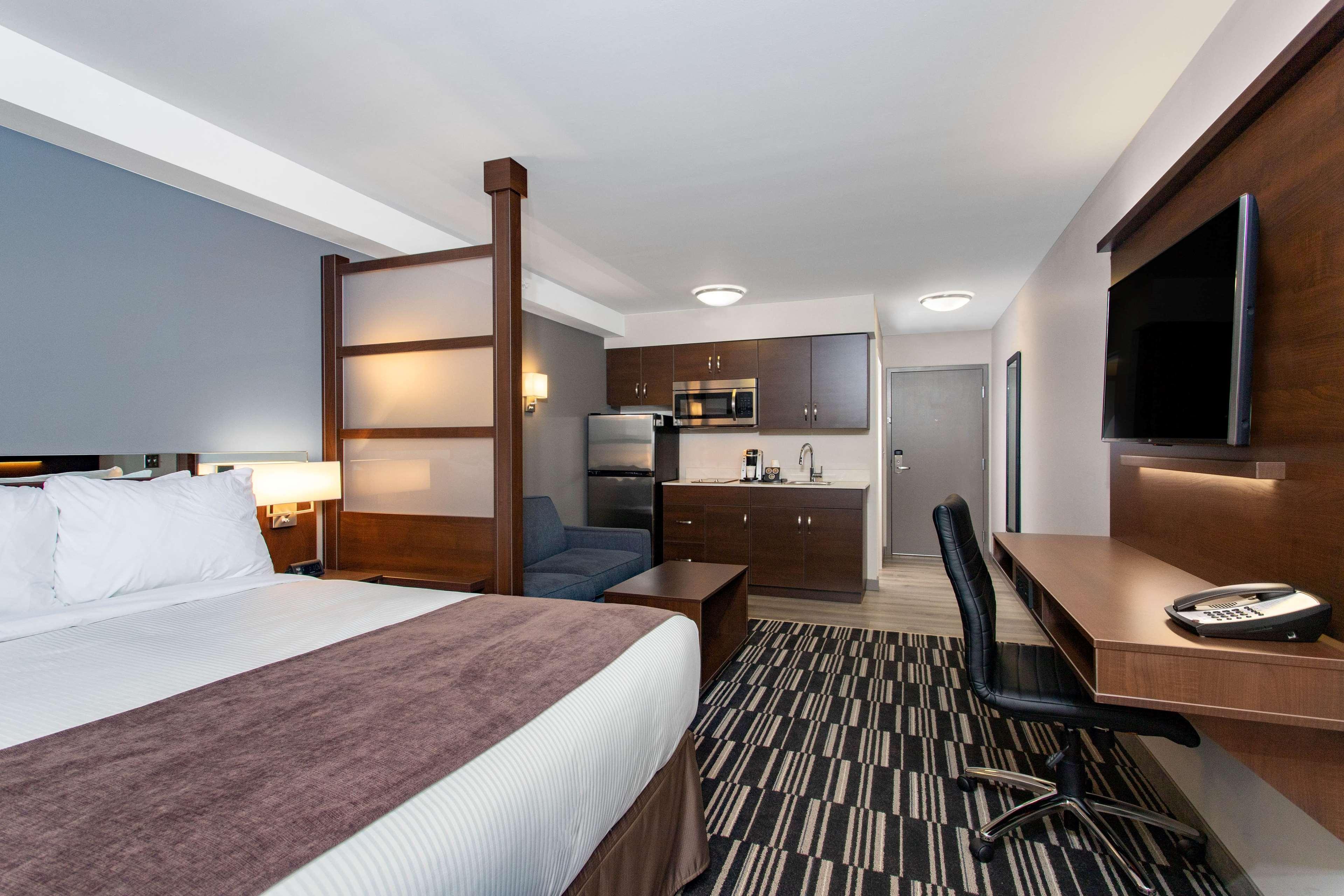 Microtel Inn & Suites By Wyndham Portage La Prairie Exterior photo